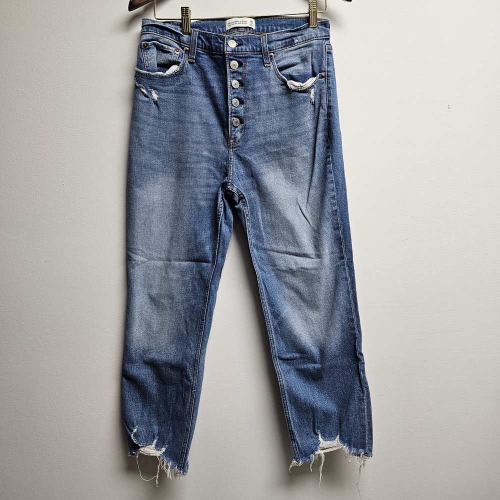 Abercrombie & Fitch Ultra High Rise Ankle Straight Buttonfly Cropped Jean